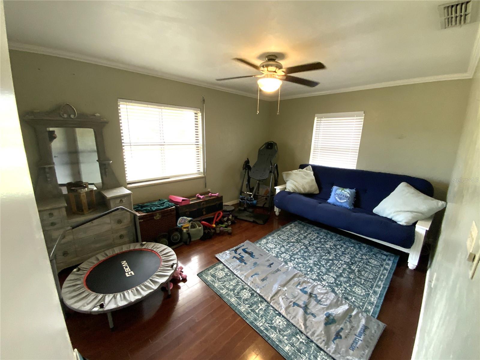 KENNETH CITY - Residential