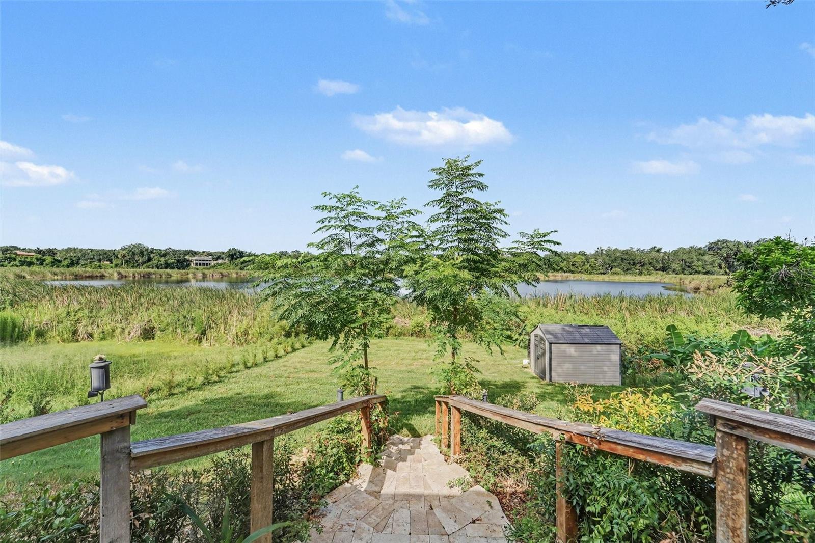 LAKE DOE COVE PH 01 48 57 - Residential