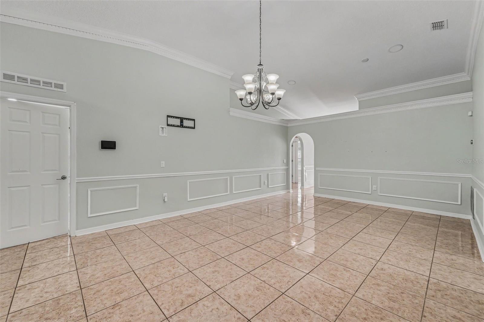 LAKE DOE COVE PH 01 48 57 - Residential