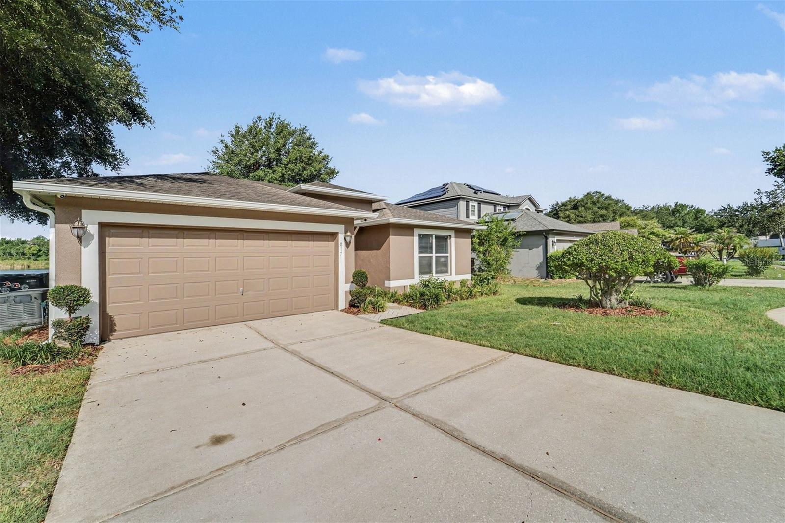 LAKE DOE COVE PH 01 48 57 - Residential