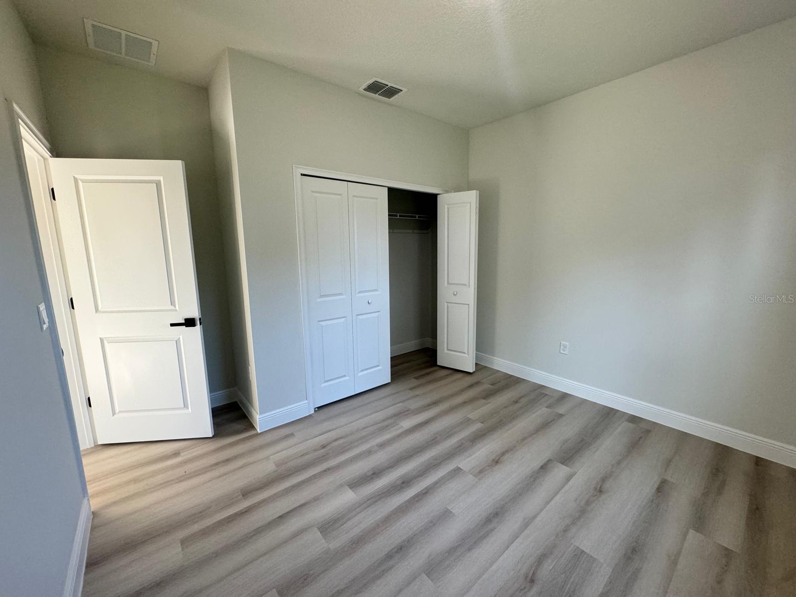 MARION OAKS - Residential
