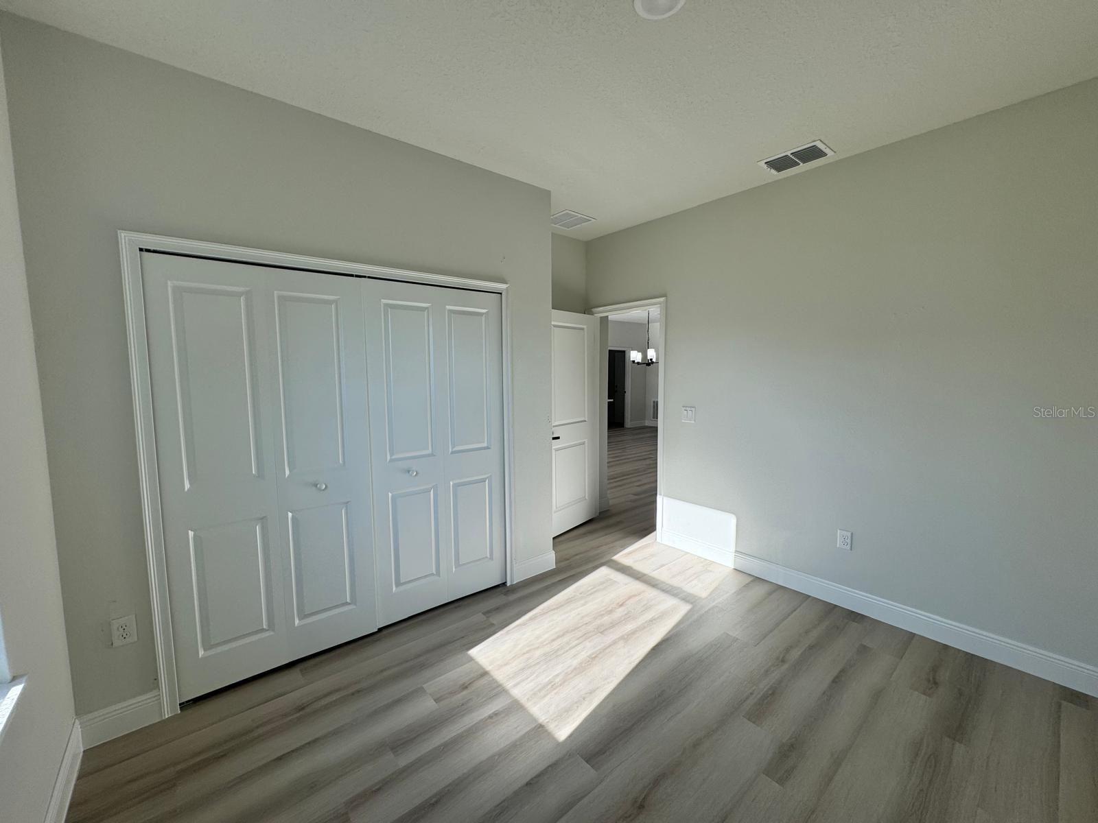 MARION OAKS - Residential