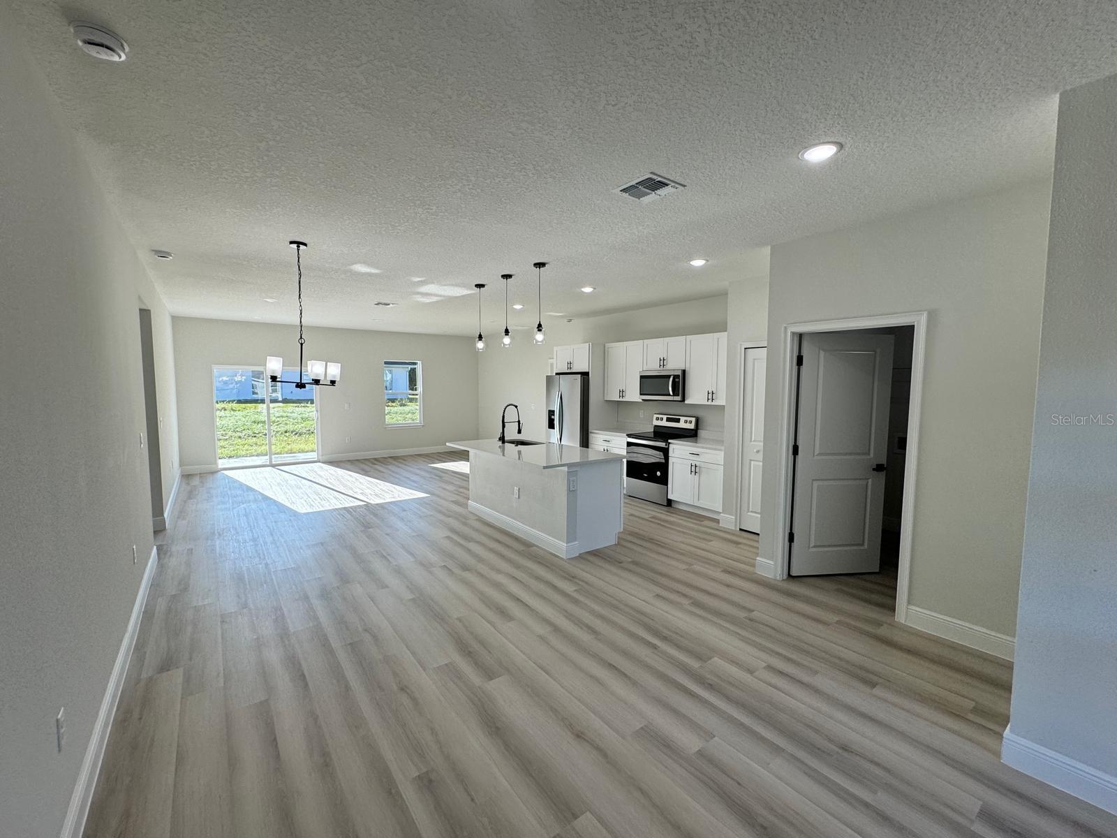 MARION OAKS - Residential