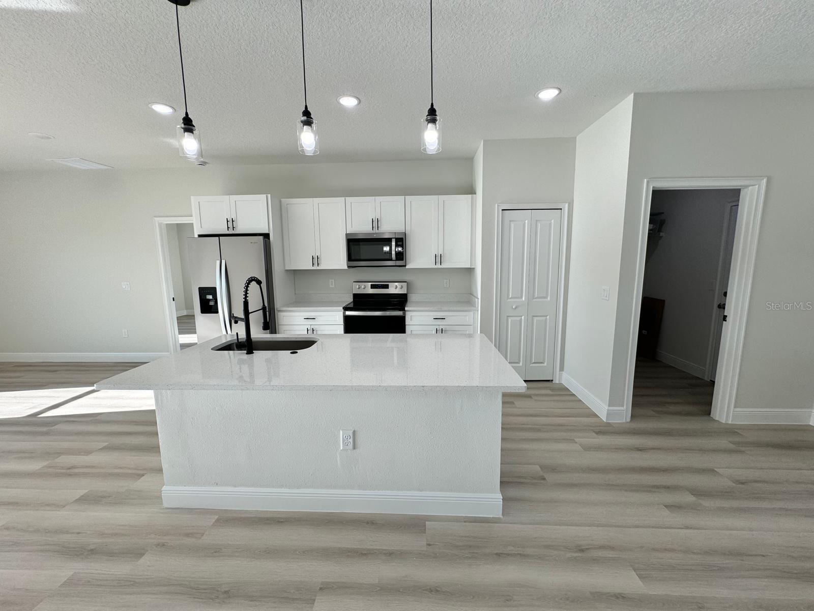 MARION OAKS - Residential