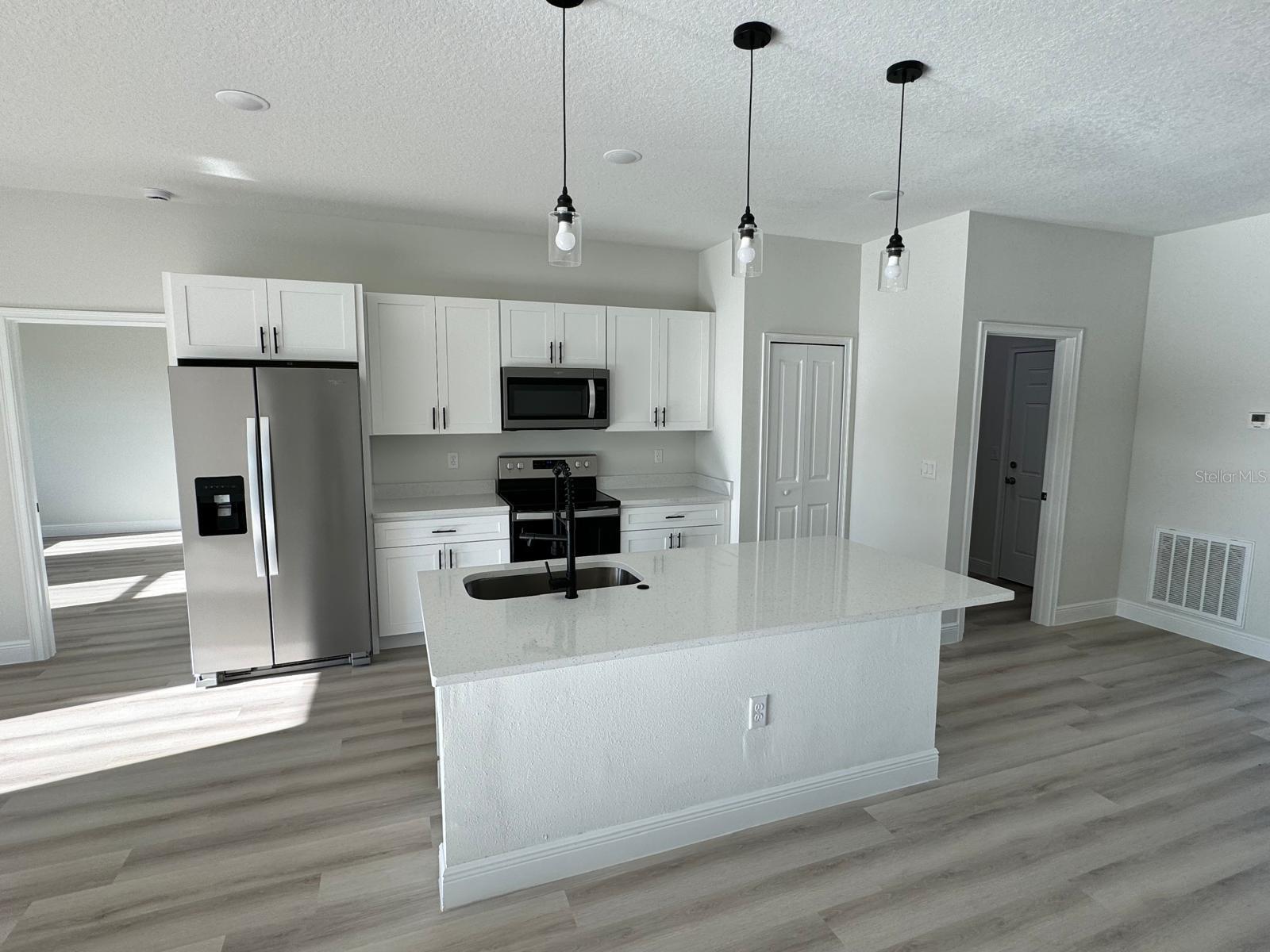 MARION OAKS - Residential
