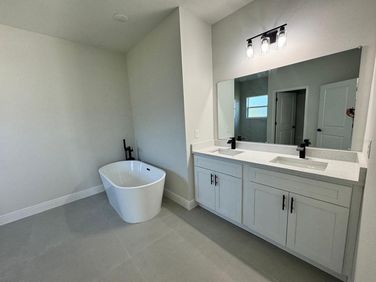 MARION OAKS - Residential