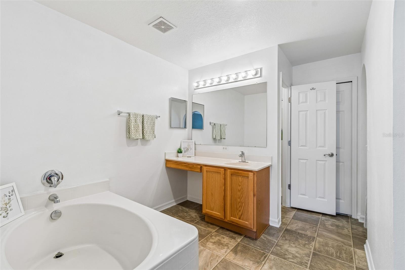 SUNCOAST POINTE VILLAGES 2A 2B & 03 - Residential