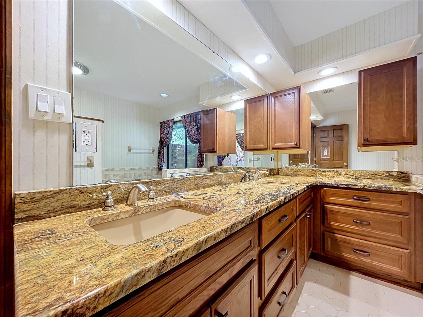 WEDGEWOOD GOLF & CC PH 1 - Residential