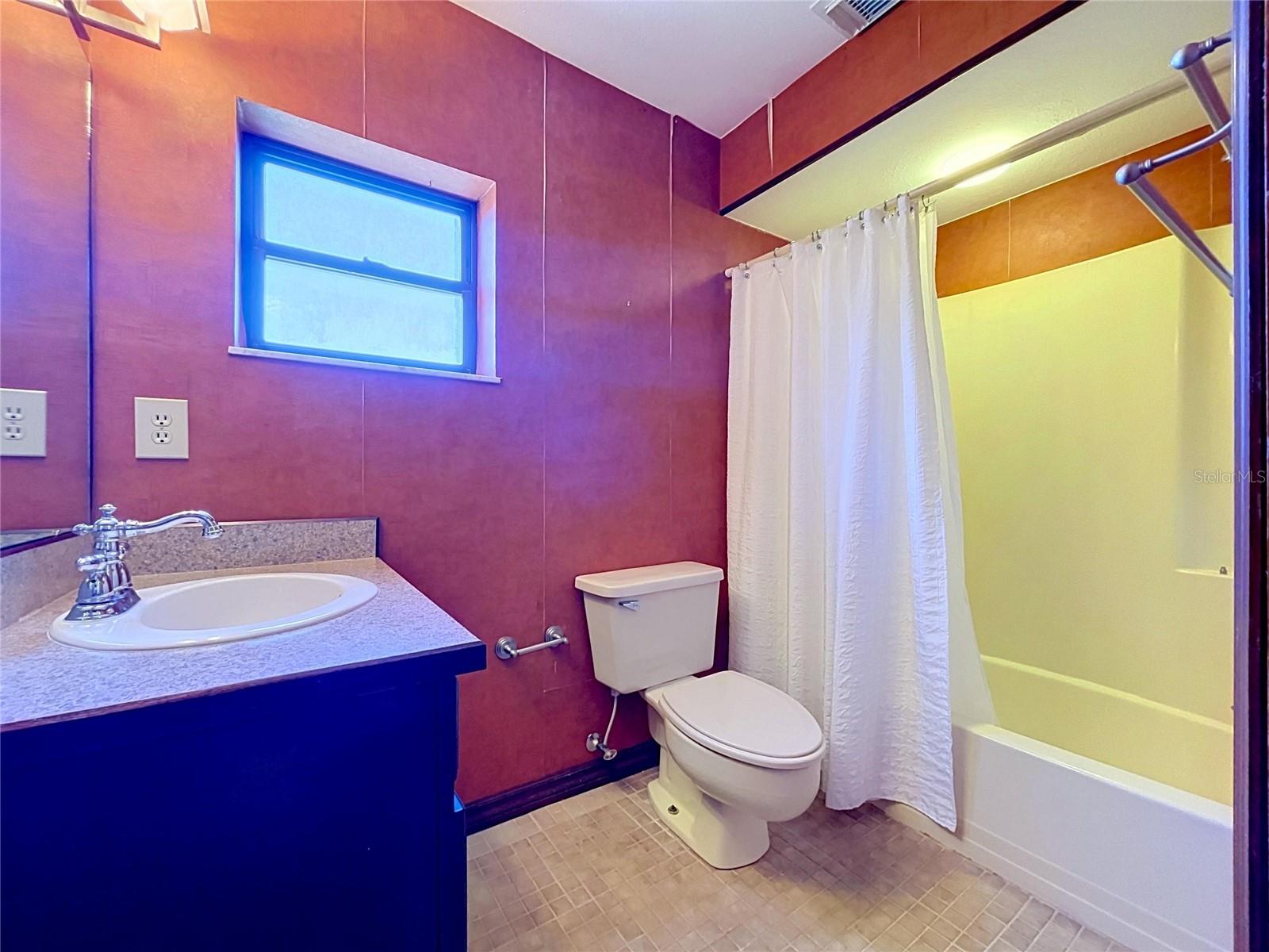 WEDGEWOOD GOLF & CC PH 1 - Residential