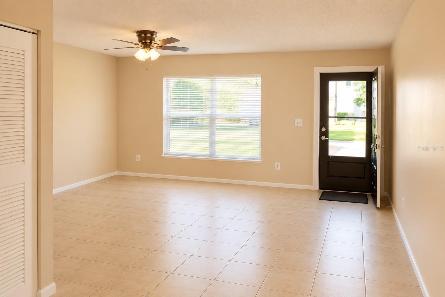 COUNTRY COVE VILLAS - Residential Lease
