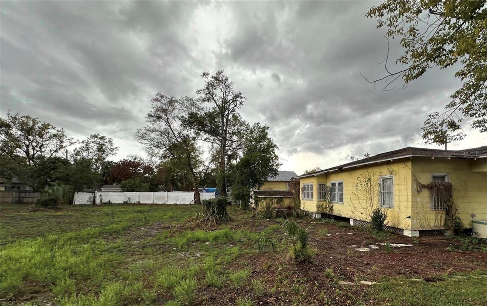 FLORIDA PLACE - Residential
