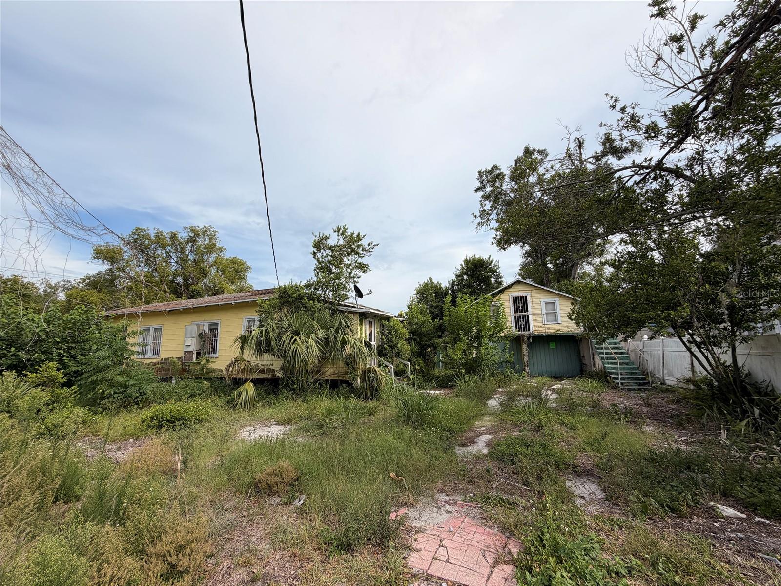 FLORIDA PLACE - Residential
