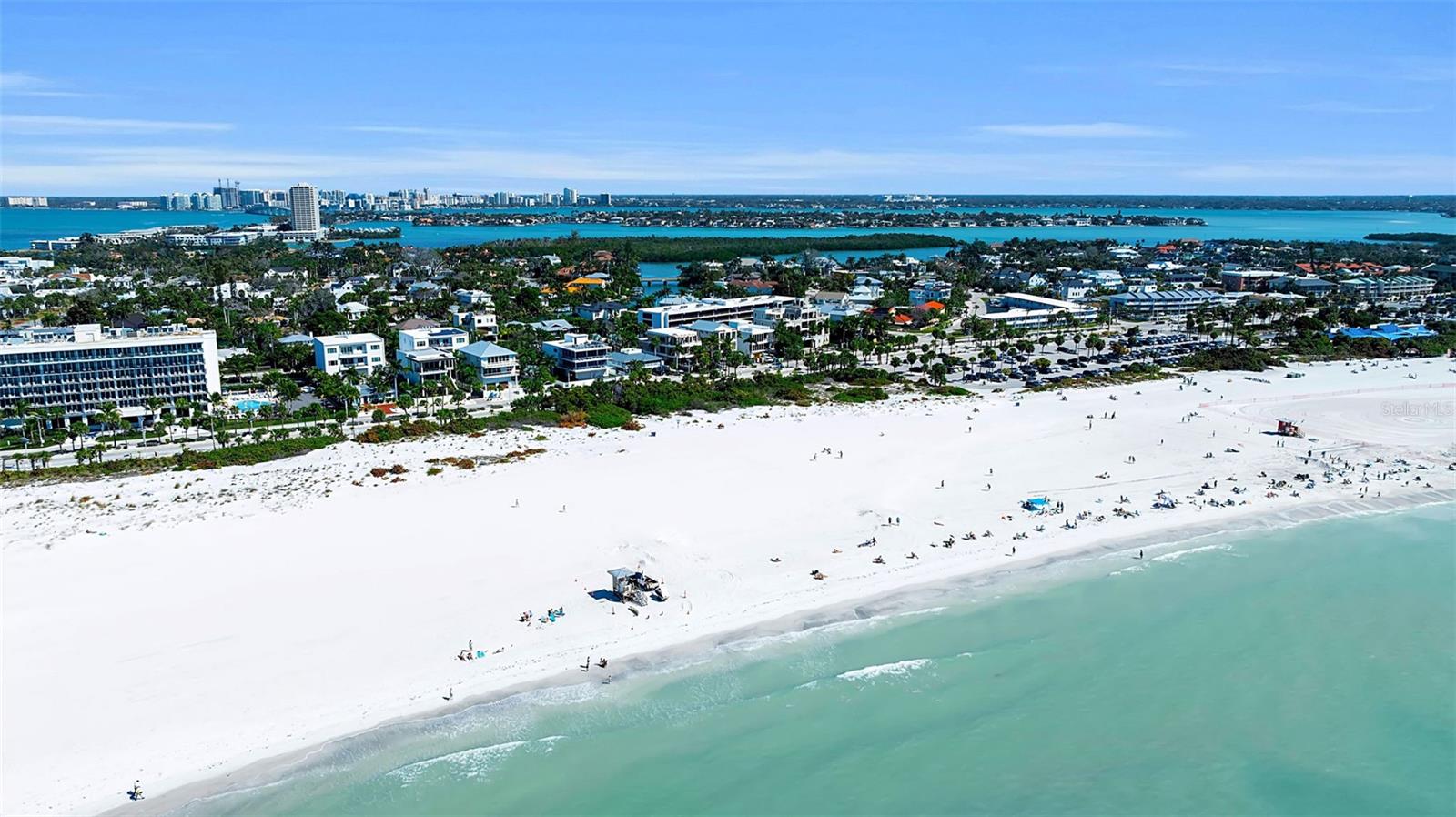 LIDO BEACH - Land