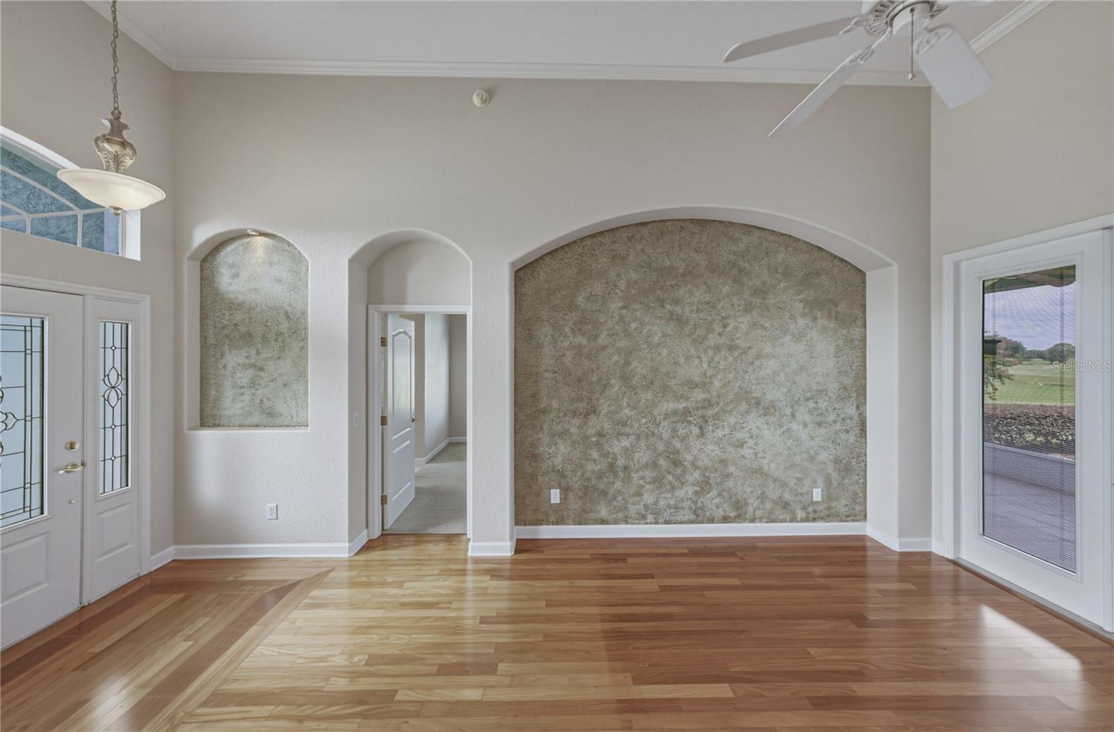 SAND HILL LANE - Residential