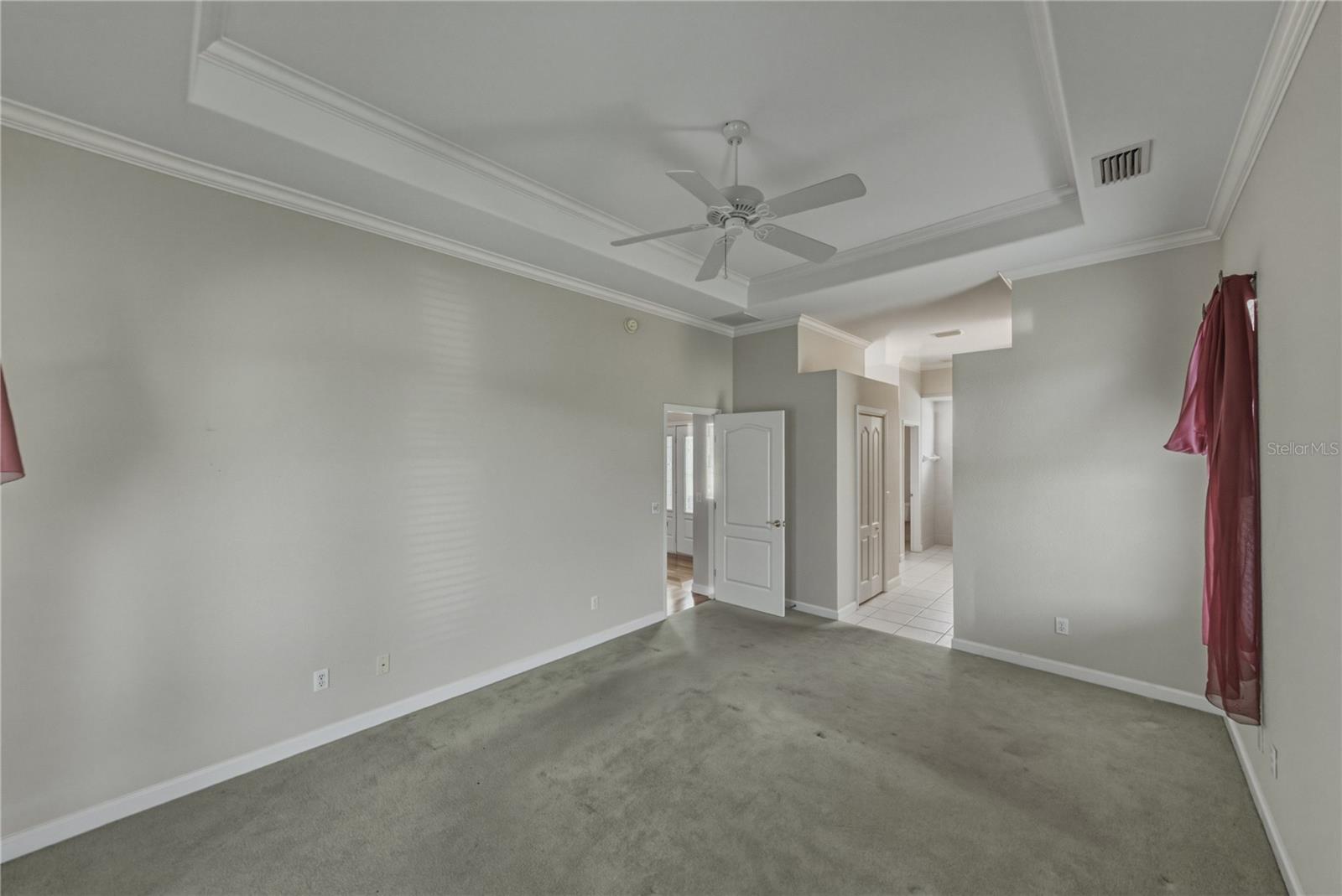 SAND HILL LANE - Residential