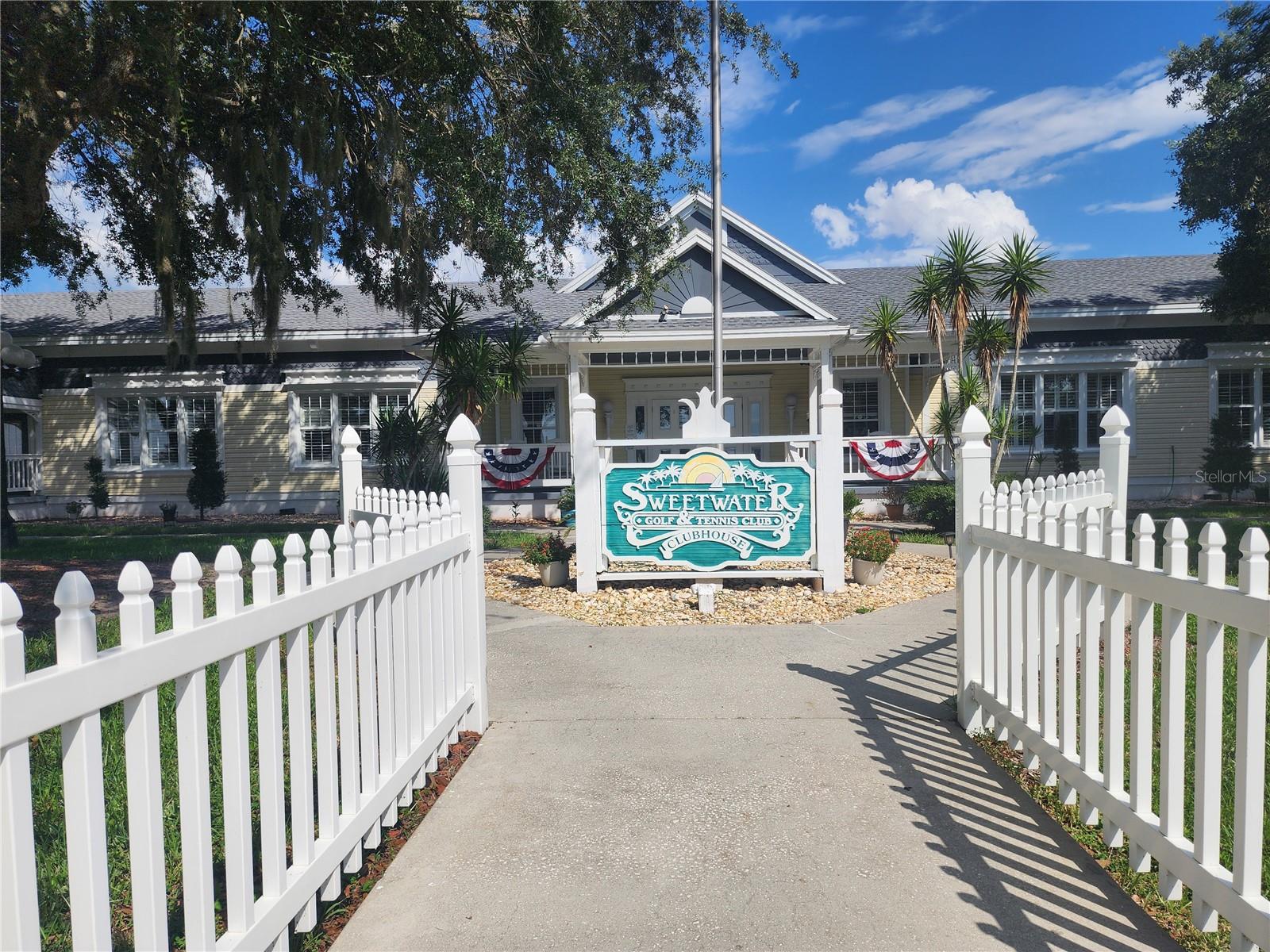 SWEETWATER GOLF & TENNIS CLUB ADD 01 - Residential