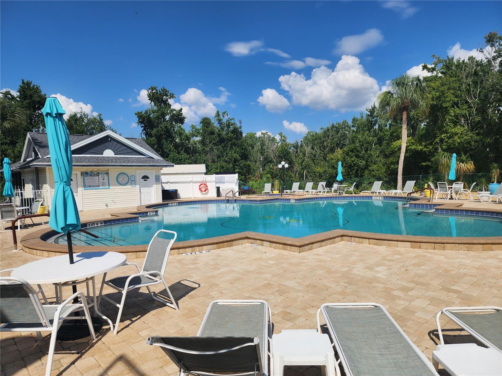 SWEETWATER GOLF & TENNIS CLUB ADD 01 - Residential