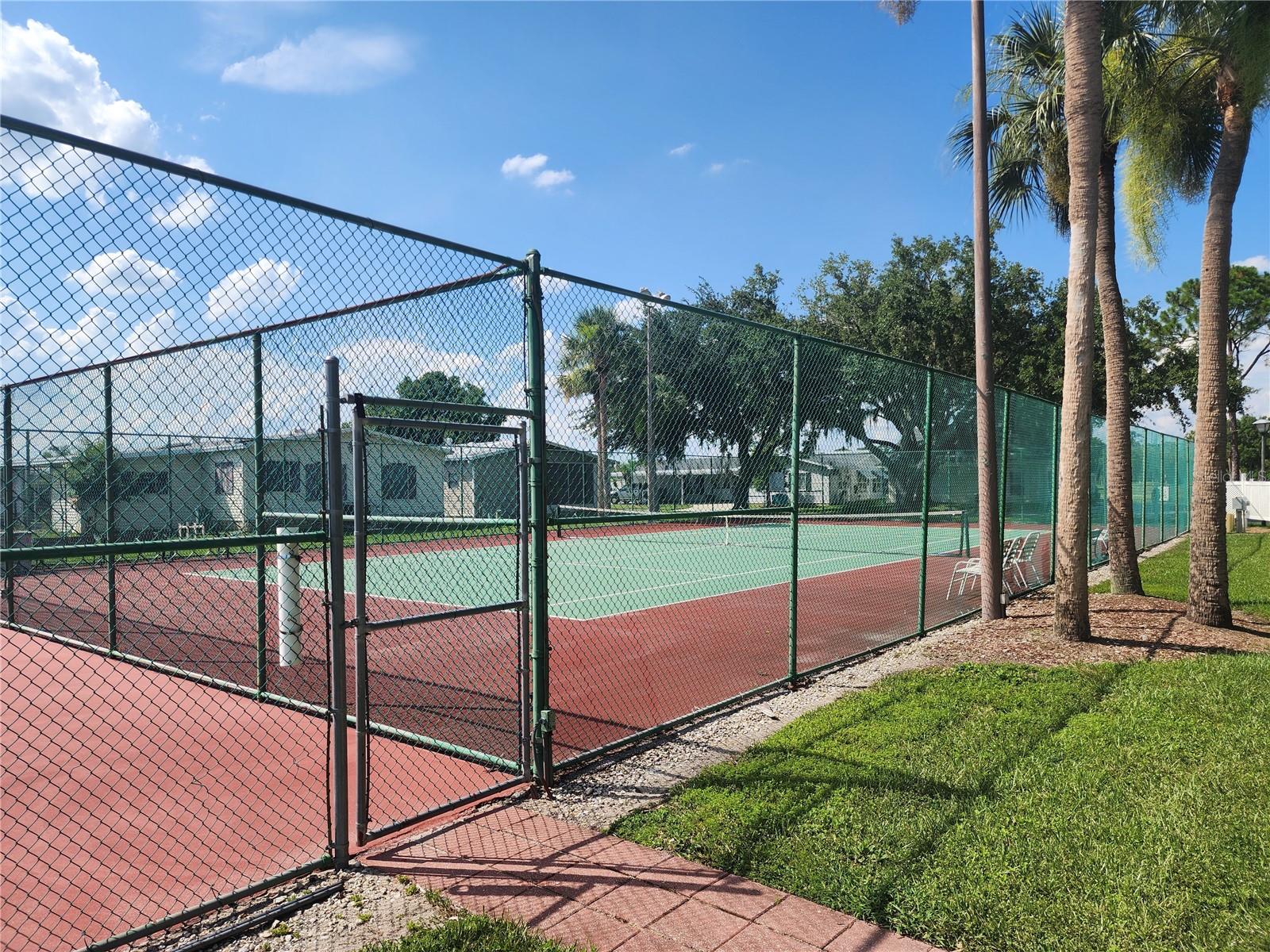 SWEETWATER GOLF & TENNIS CLUB ADD 01 - Residential