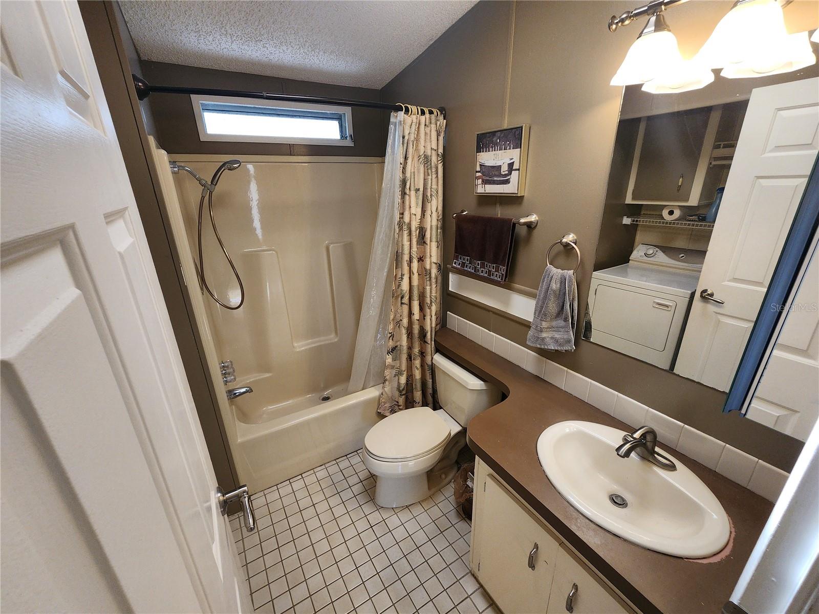 SWEETWATER GOLF & TENNIS CLUB ADD 01 - Residential