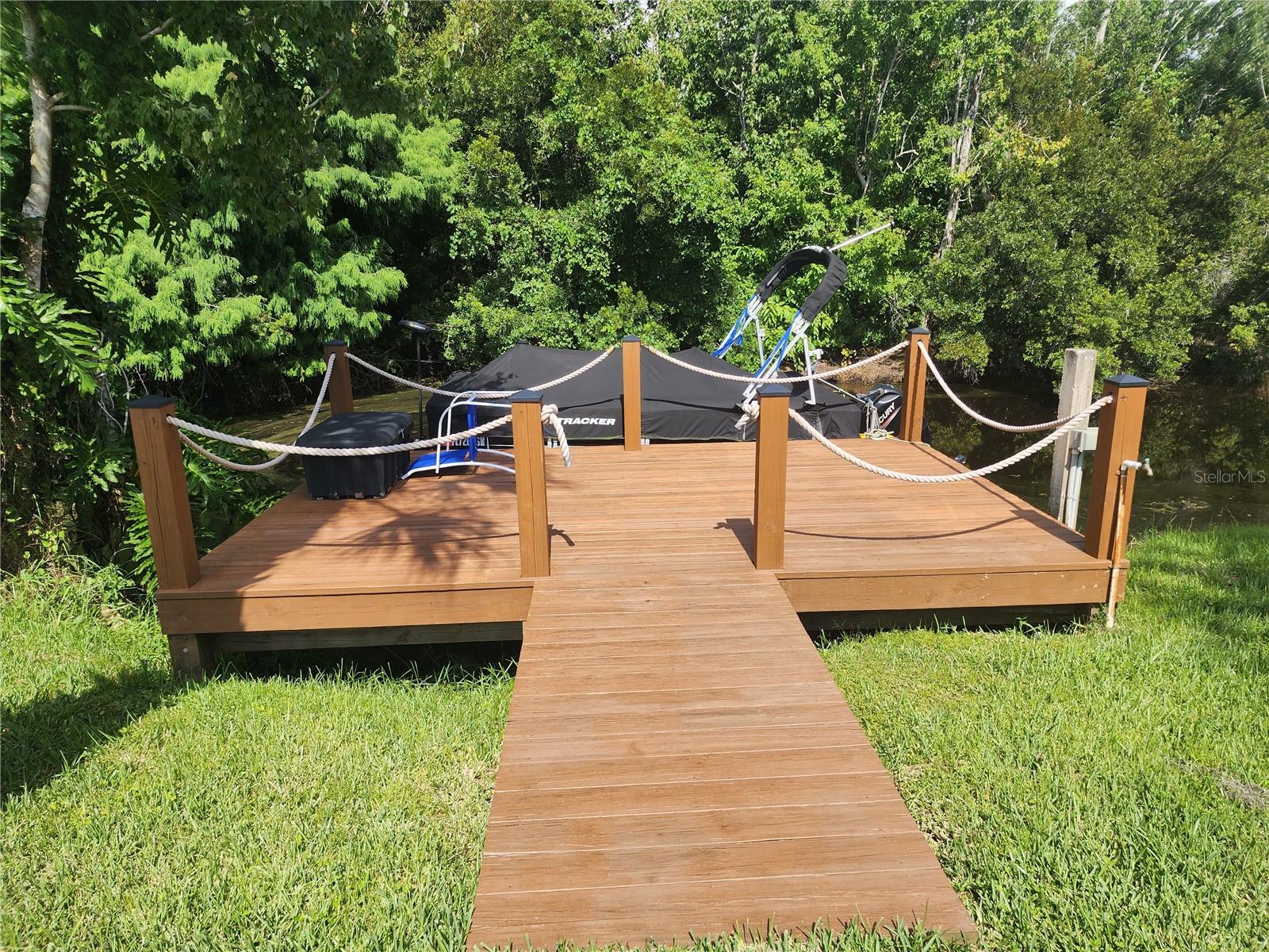 SWEETWATER GOLF & TENNIS CLUB ADD 01 - Residential