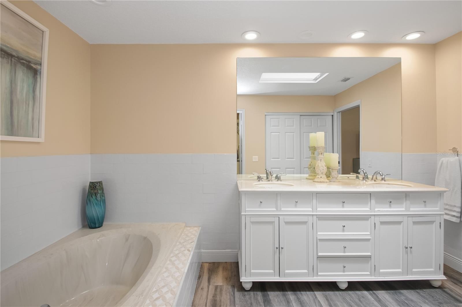 ORANGE TREE COUNTRY CLUB UNIT 04A - Residential