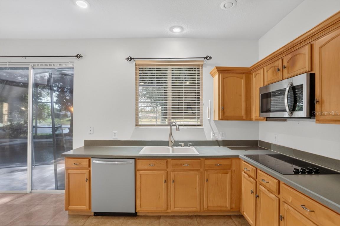 SUNRISE LAKES PH II SUB - Residential