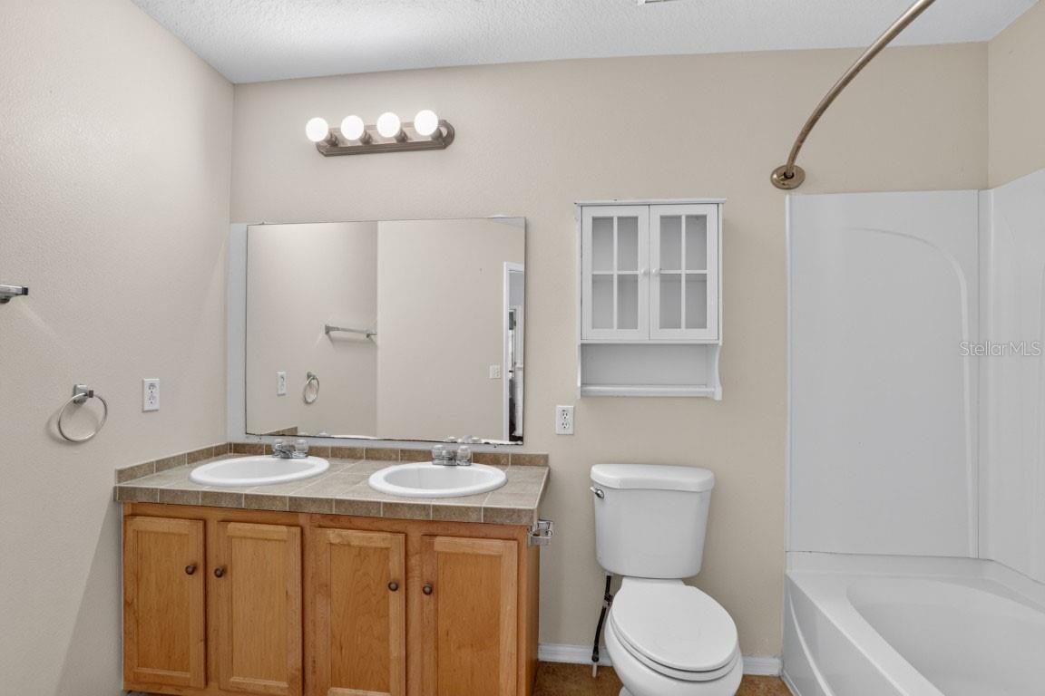 SUNRISE LAKES PH II SUB - Residential