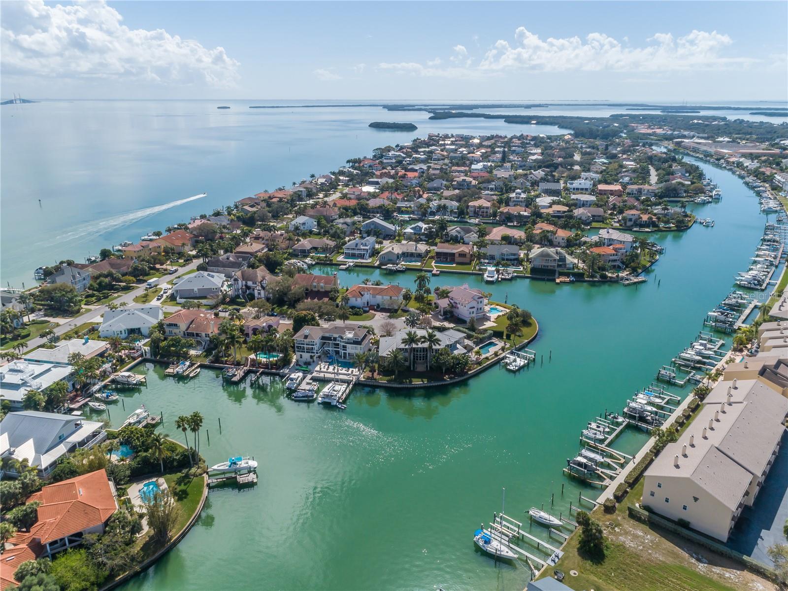 QUIET COVE CONDOMINIUM - Residential