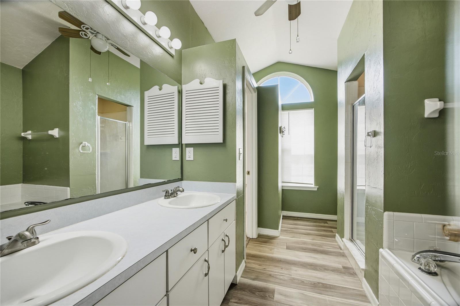 THE RETREAT FLETCHERS MILL - Residential