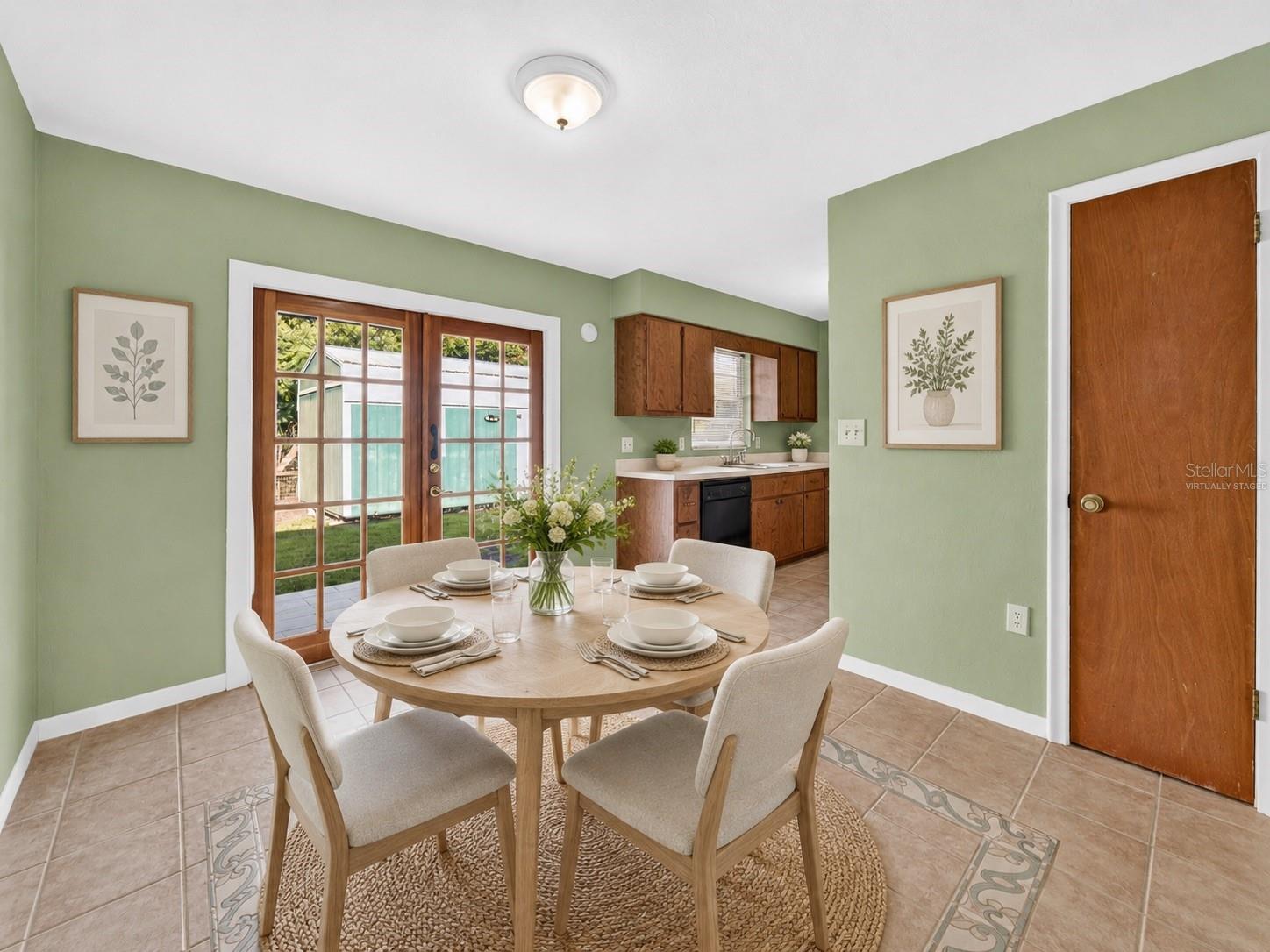 SOUTHSIDE TERRACE - Residential