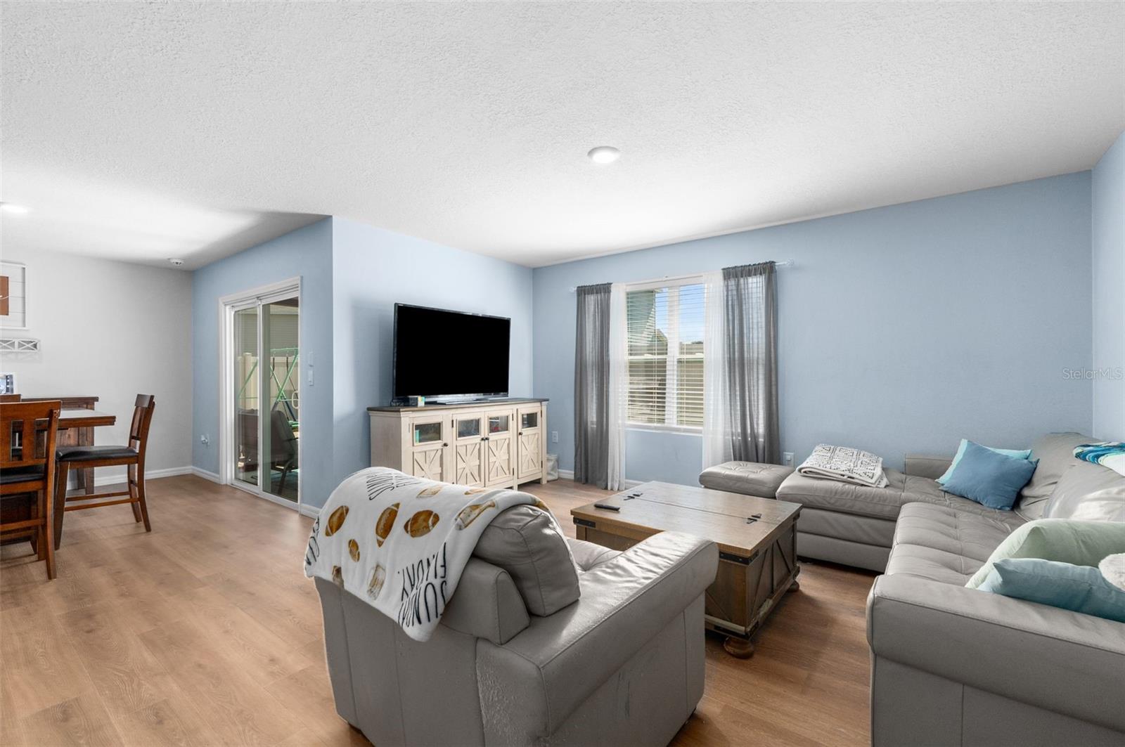 OAK RIDGE AT HIGH SPGS PH III PB 37 PG 30 - Residential
