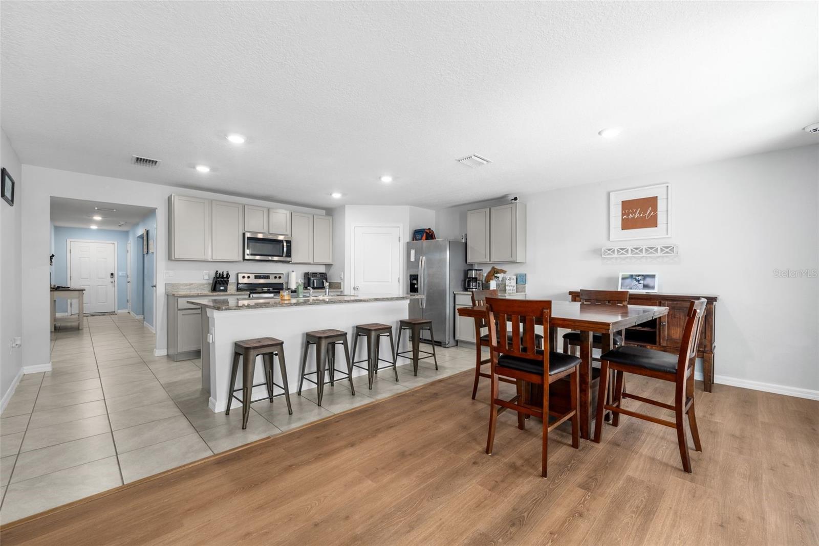 OAK RIDGE AT HIGH SPGS PH III PB 37 PG 30 - Residential