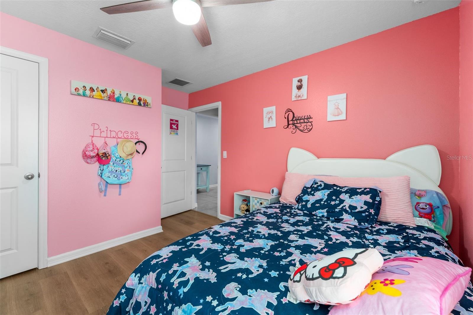 OAK RIDGE AT HIGH SPGS PH III PB 37 PG 30 - Residential
