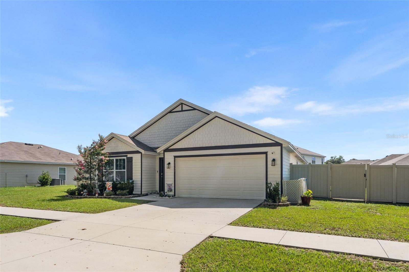 OAK RIDGE AT HIGH SPGS PH III PB 37 PG 30 - Residential