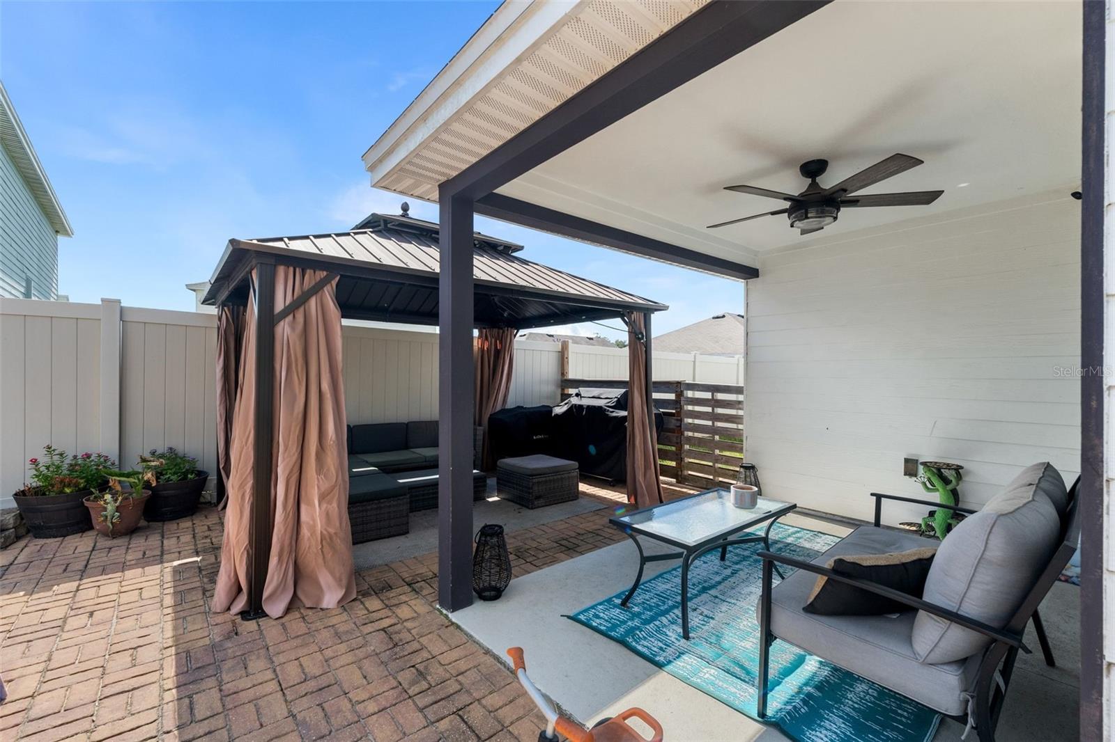 OAK RIDGE AT HIGH SPGS PH III PB 37 PG 30 - Residential