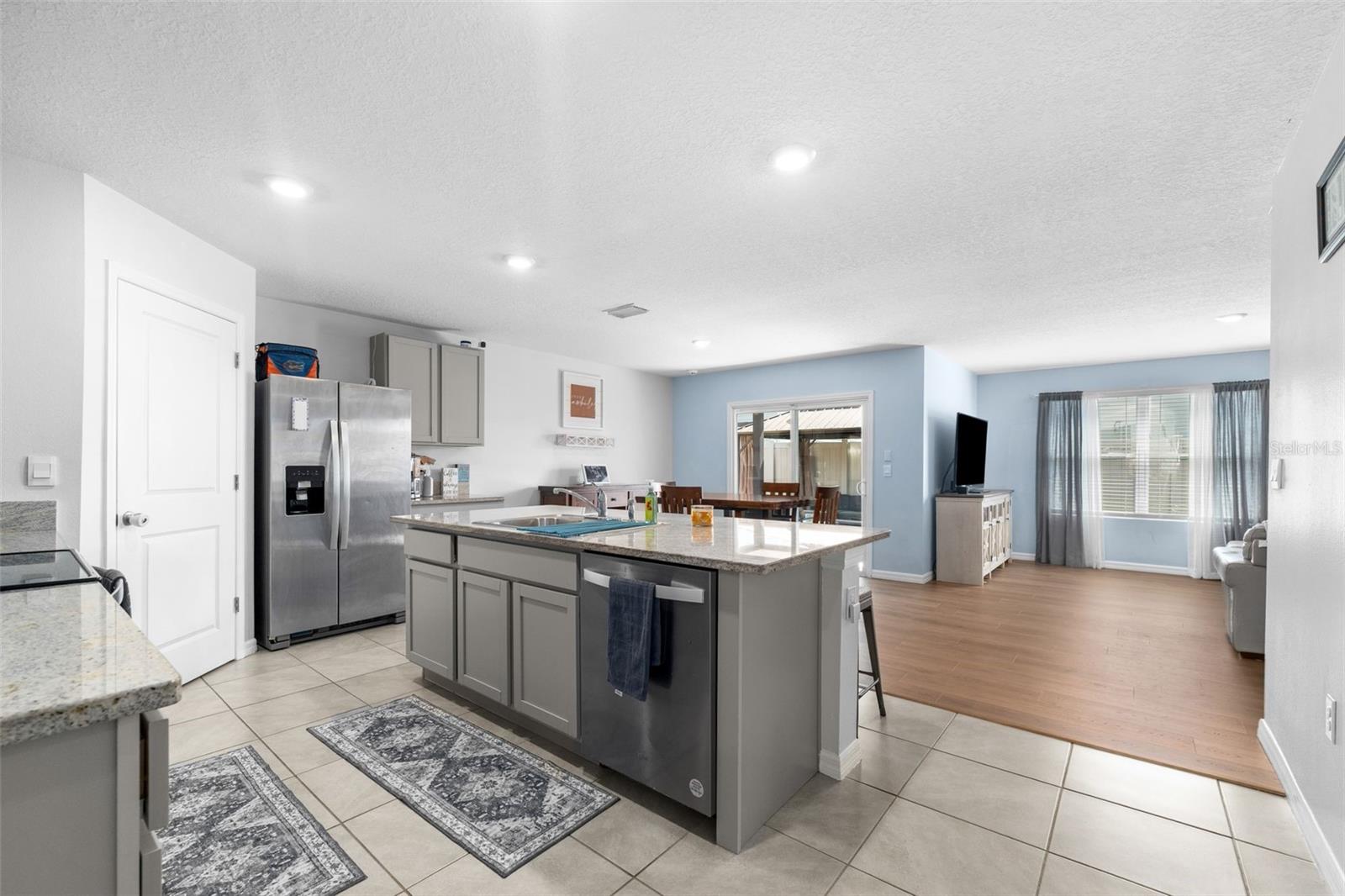 OAK RIDGE AT HIGH SPGS PH III PB 37 PG 30 - Residential