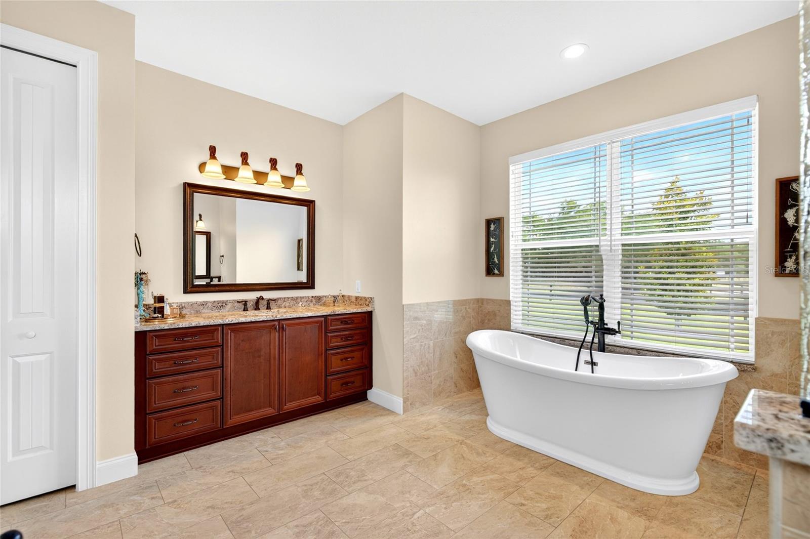 BRADFORD FARMS - Residential