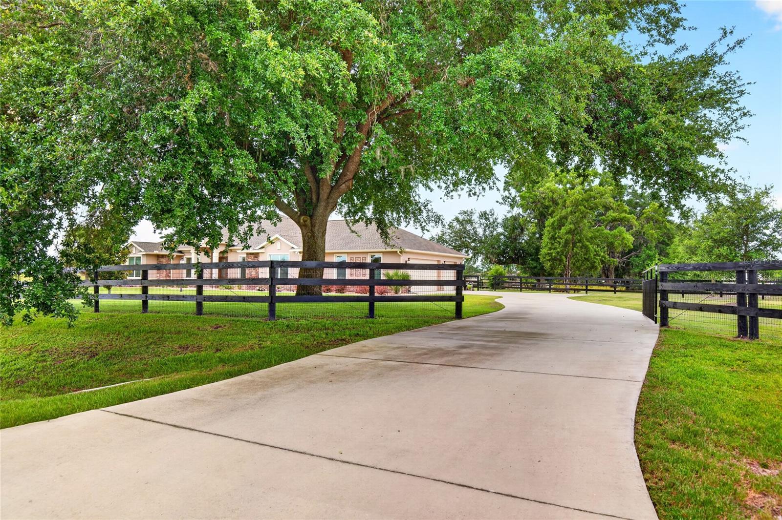 BRADFORD FARMS - Residential