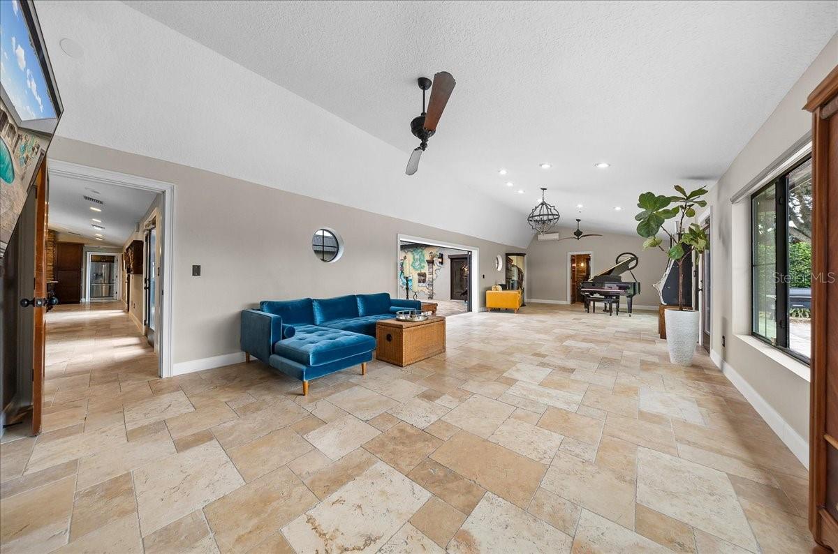 PARADISE COUNTRY CLUB UNIT 03 - Residential