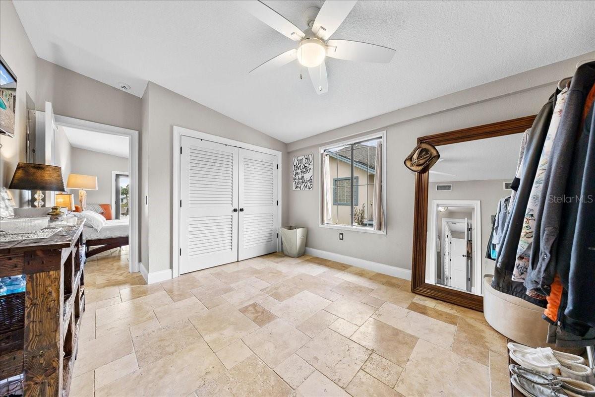 PARADISE COUNTRY CLUB UNIT 03 - Residential