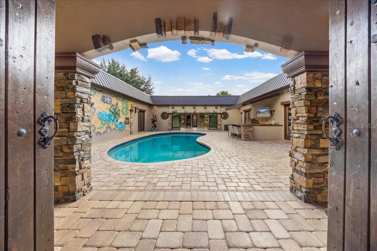 PARADISE COUNTRY CLUB UNIT 03 - Residential