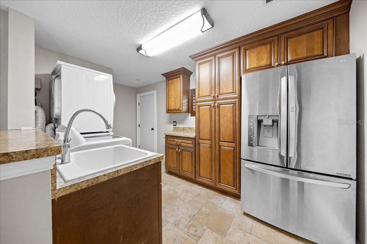 PARADISE COUNTRY CLUB UNIT 03 - Residential