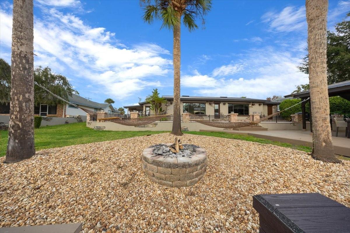 PARADISE COUNTRY CLUB UNIT 03 - Residential