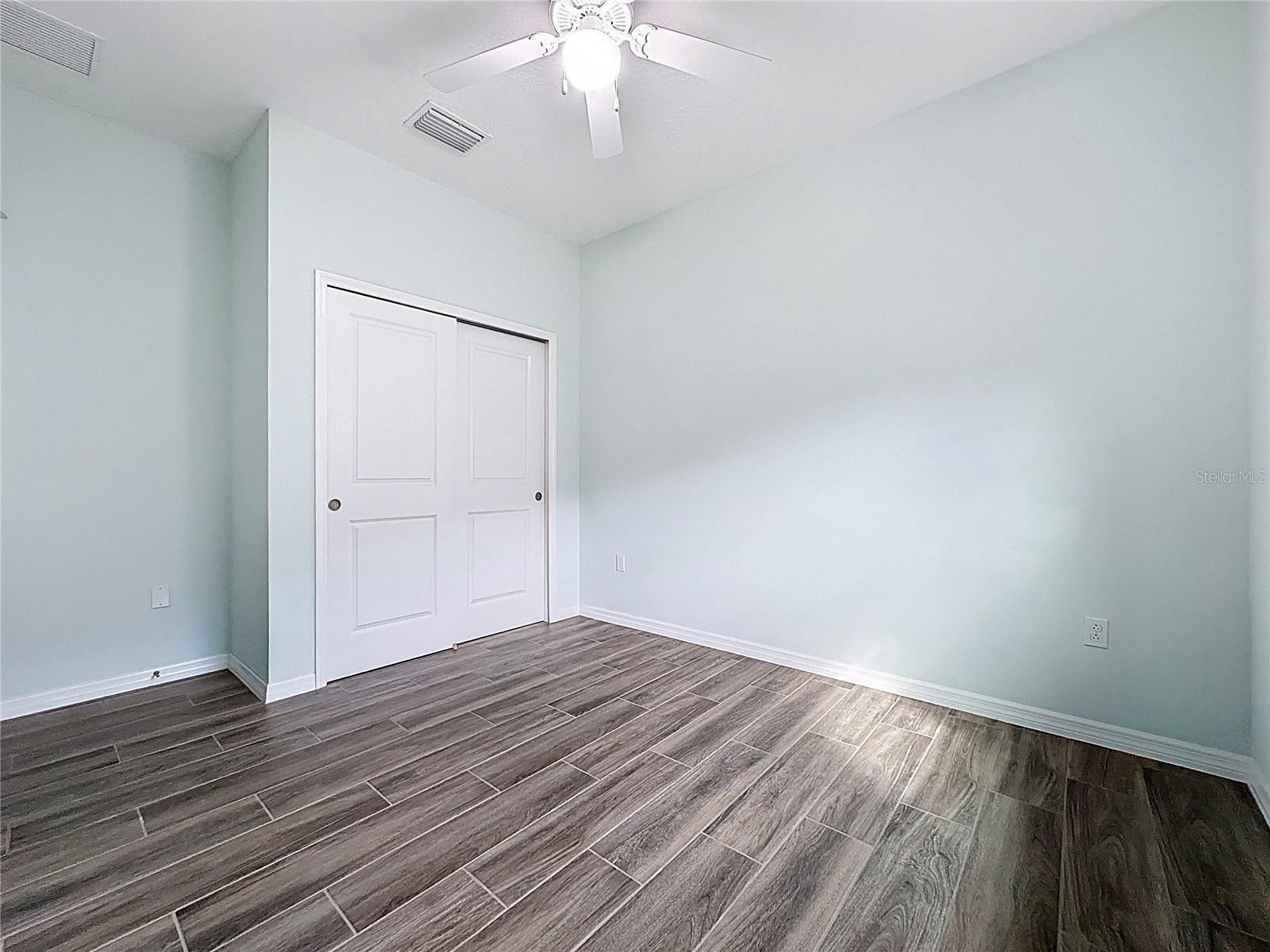 CASCADES OF GROVELAND (TRILOGY) - Residential