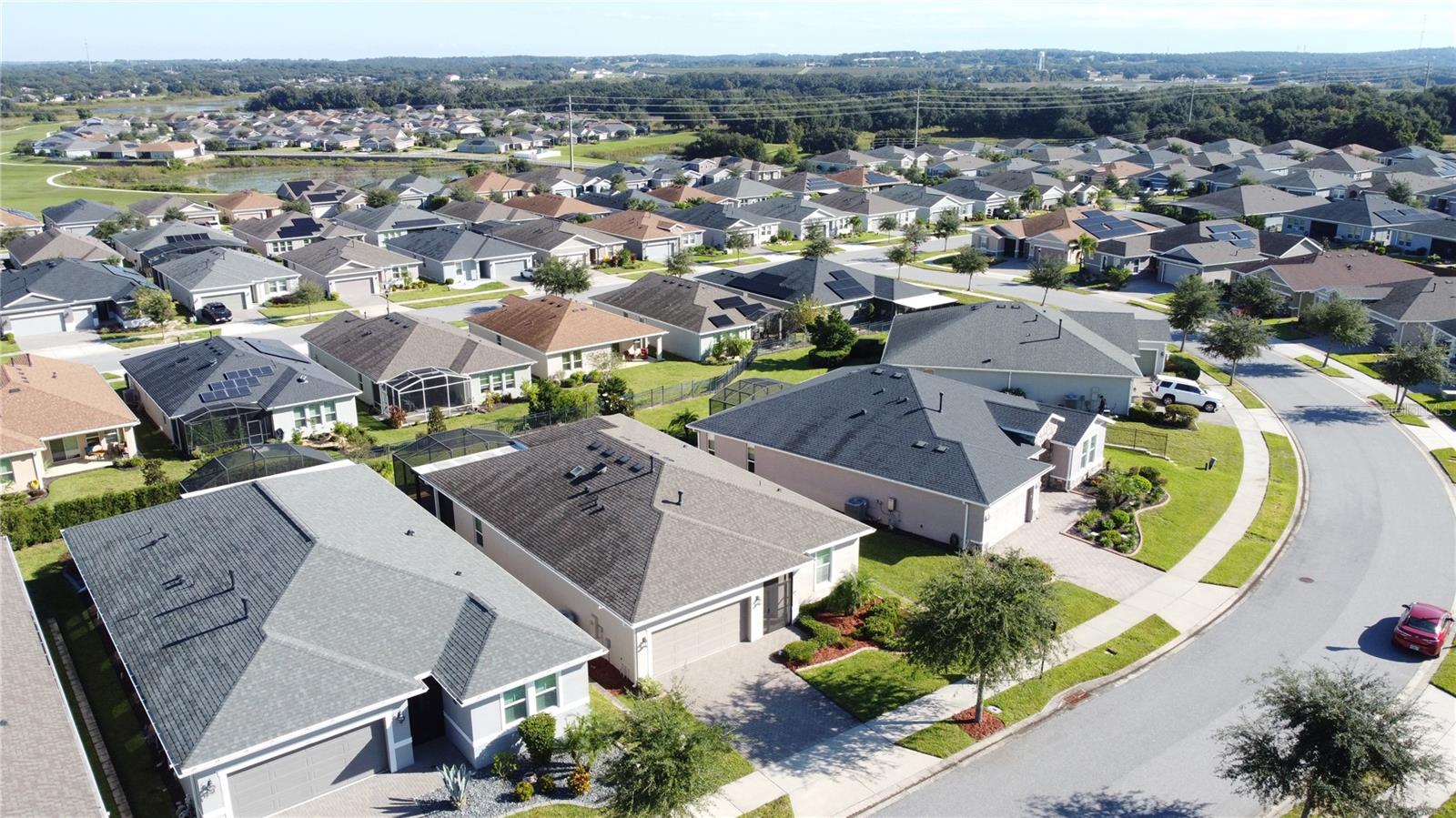 CASCADES OF GROVELAND (TRILOGY) - Residential