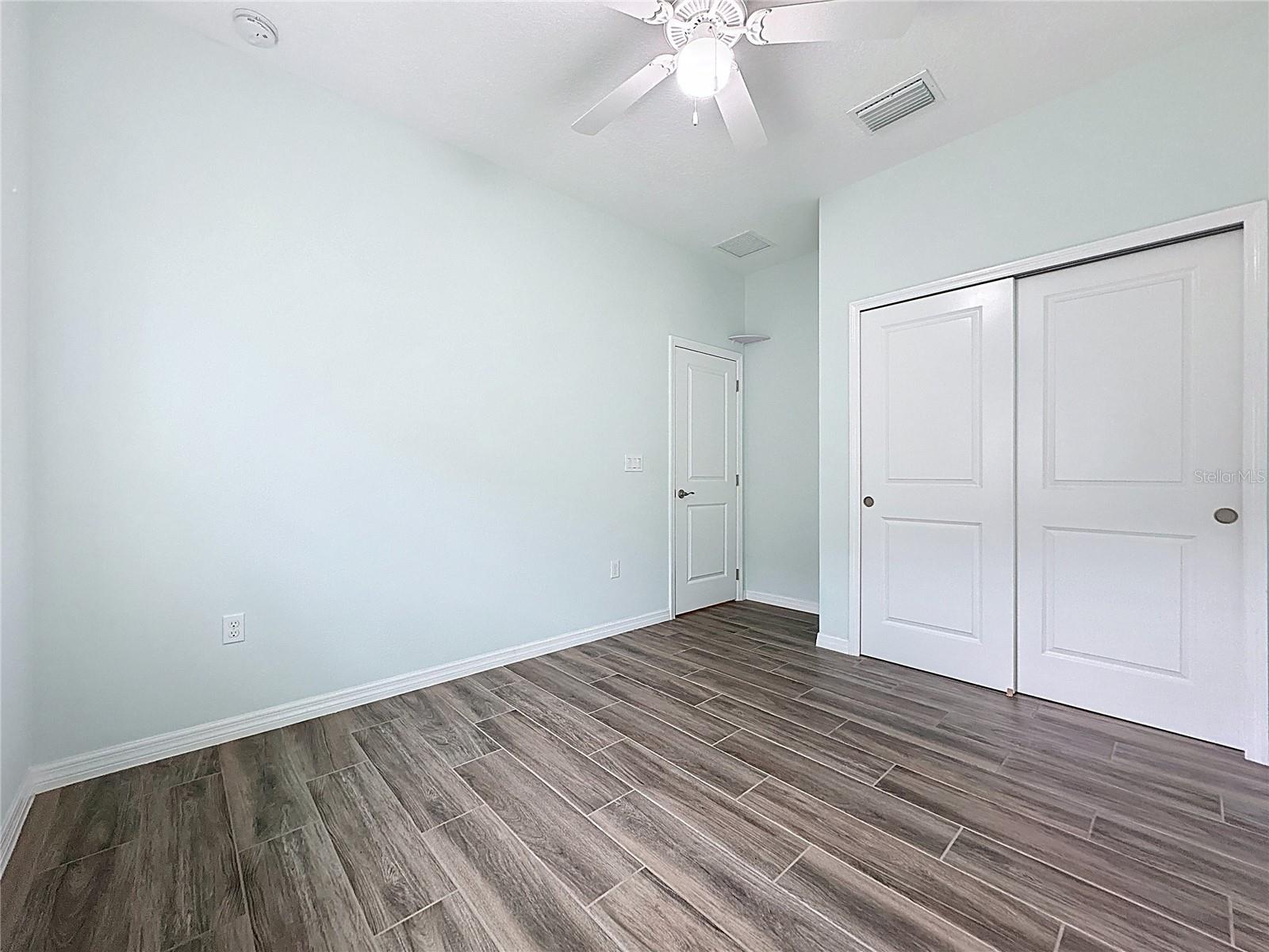 CASCADES OF GROVELAND (TRILOGY) - Residential