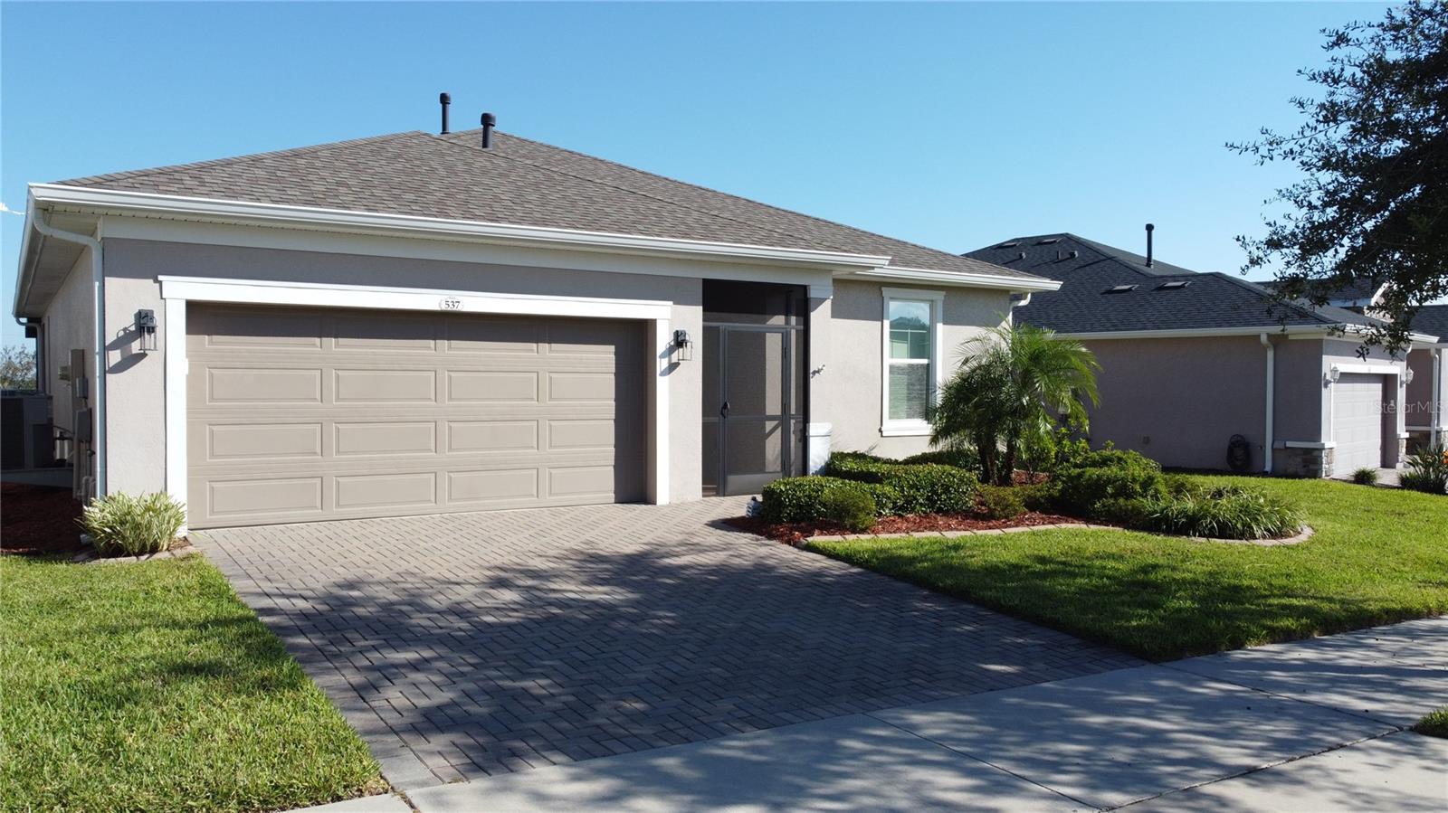 CASCADES OF GROVELAND (TRILOGY) - Residential