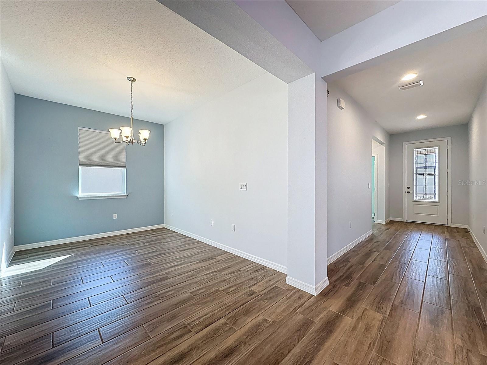 CASCADES OF GROVELAND (TRILOGY) - Residential