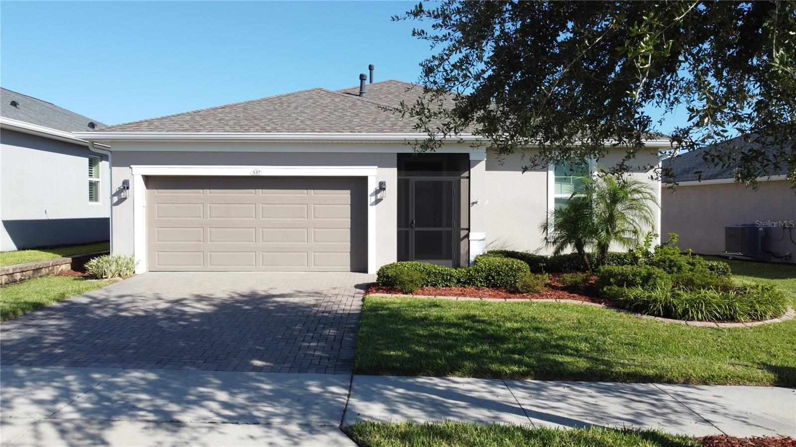 CASCADES OF GROVELAND (TRILOGY) - Residential