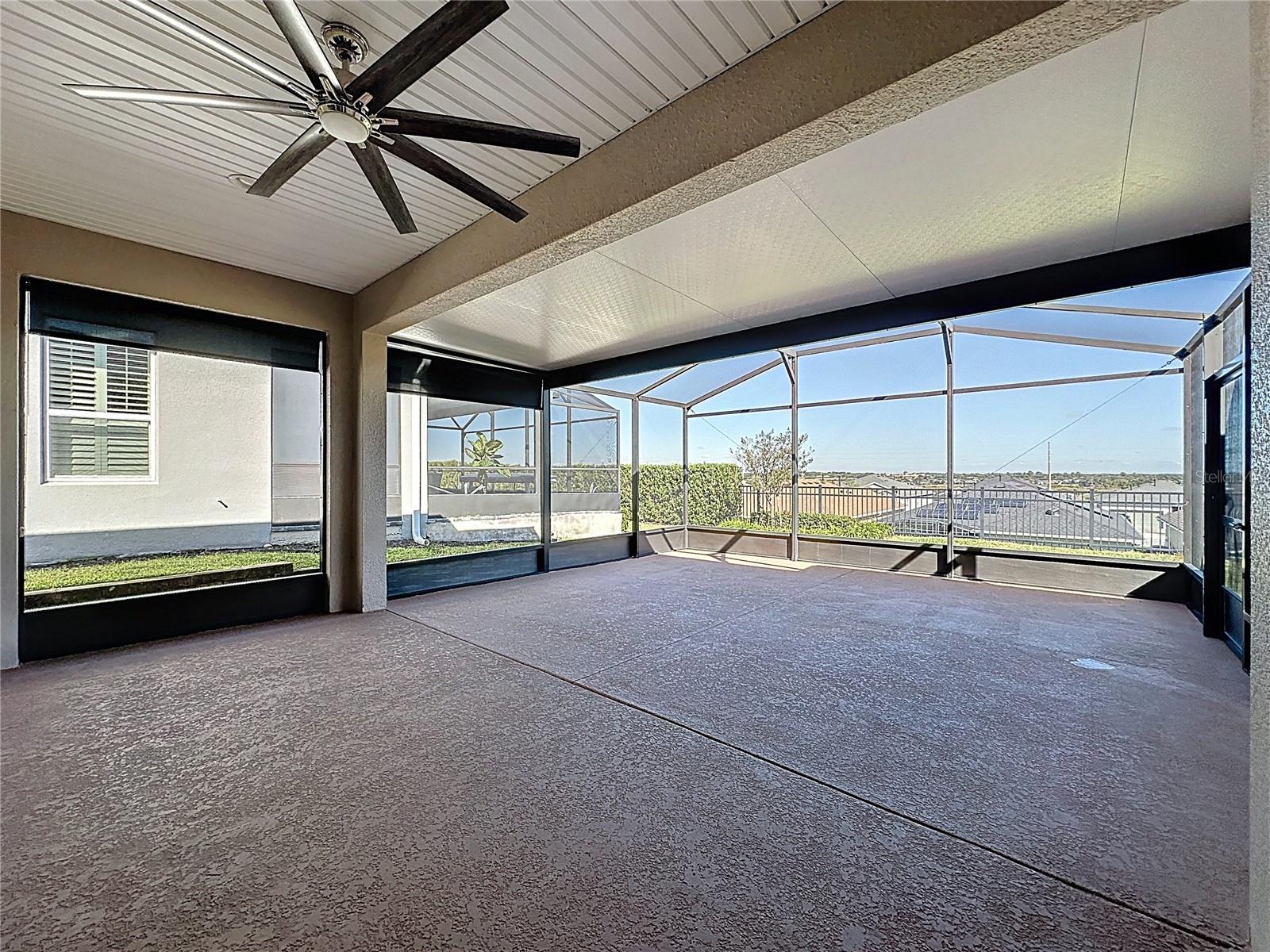 CASCADES OF GROVELAND (TRILOGY) - Residential